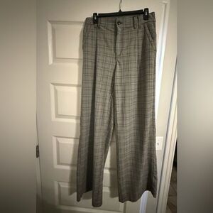 American Eagle Outfitters women’s Gray plaid Pants
